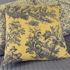 Custom-made vintage Waverly country life decorative down pillow.